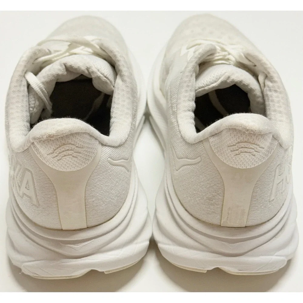 Hoka Clifton 9 White White Running Shoes Womens 9B Sneakers 1127896-WWH